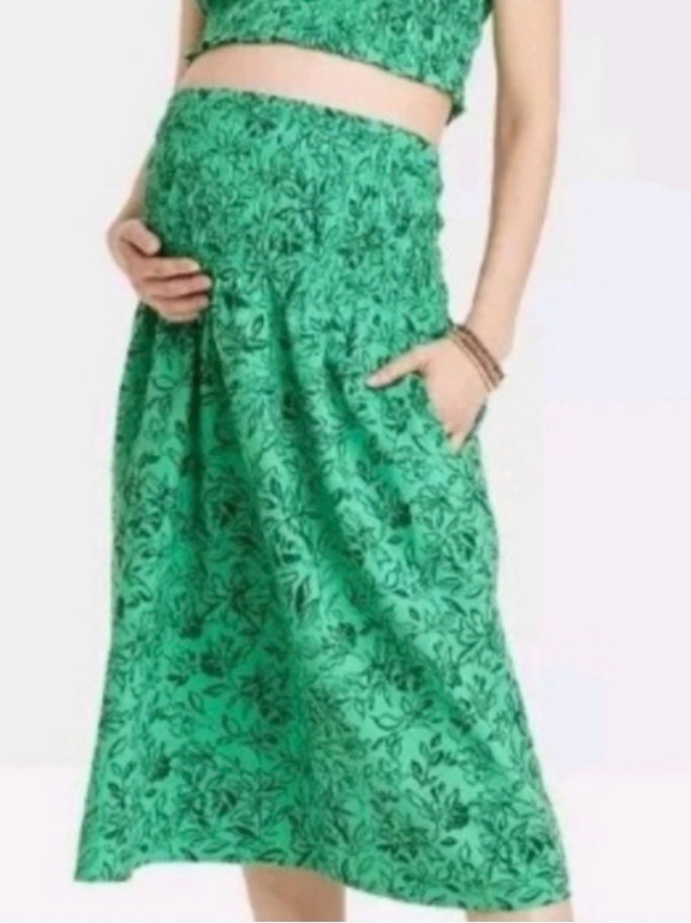 5/$25 Isabel Maternity by Ingrid & Isabel Green Floral Midi Skirt